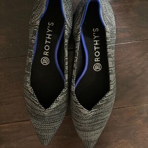 Rothy’s pointy toe flats, size 9, black and white pattern